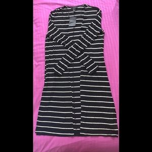 🌸2/$25🌸 Forever 21 Striped Cardigan With Slits💕